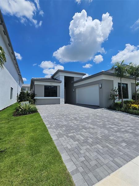 property at 9421 Tulip Leaf Ct