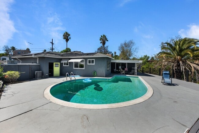 property at 5165 Alumni Pl