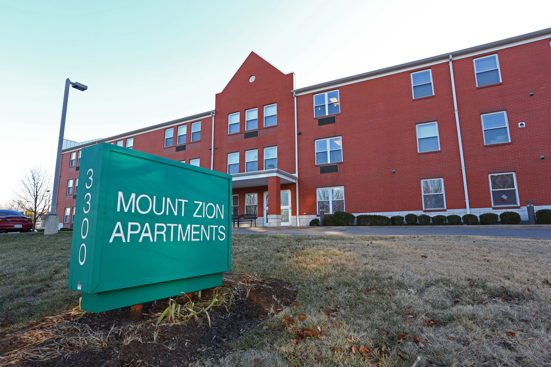 Zion Corner Apartments in St. Louis, MO - Building Photo