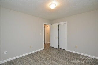 331 Friendship Dr in Matthews, NC - Building Photo - Building Photo