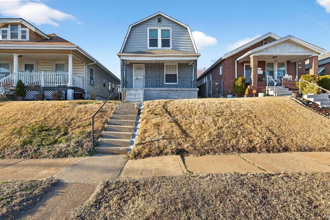 property at 4555 Ruskin Ave