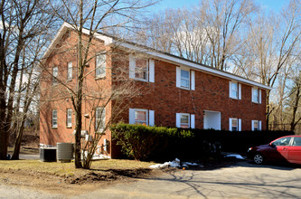 1676 Western Ave in Albany, NY - Building Photo - Building Photo