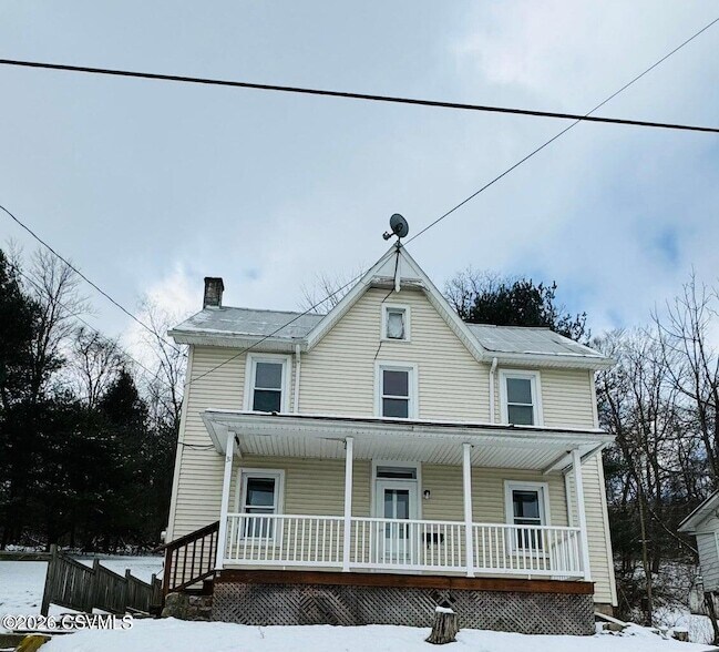 31 Campbell St in Montgomery, PA - Building Photo