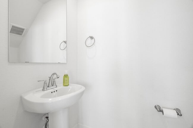 7810 Starfish Arbor Dr