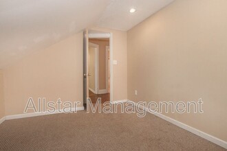 7508 Theota Ave in Parma, OH - Building Photo - Building Photo