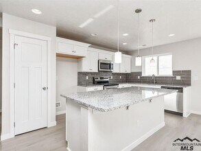 7752 E Tea Party Dr in Nampa, ID - Building Photo - Building Photo