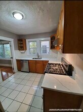 42 Day St, Unit 1 in Boston, MA - Building Photo - Building Photo