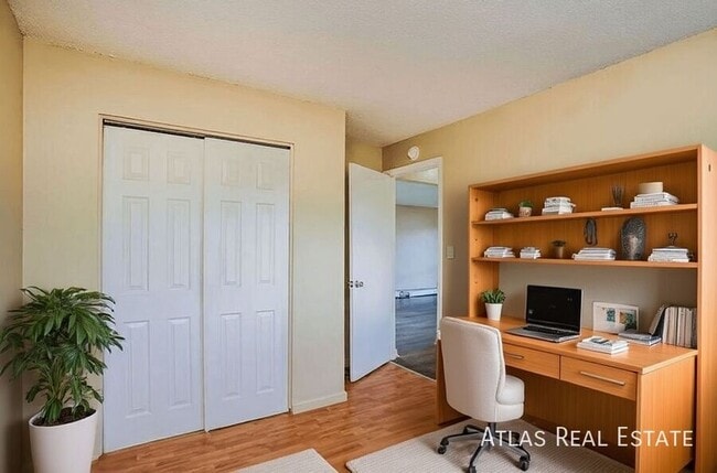 property at 4245 Loomis Ave