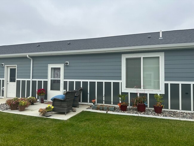 Queens Ann Patio Home Apartments in Helena, MT - Building Photo - Building Photo