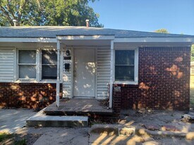 2207 S Minneapolis St in Wichita, KS - Building Photo