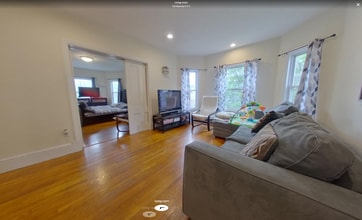 120 Waverly St, Unit 2 in Everett, MA - Foto de edificio - Building Photo