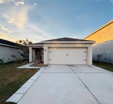 12107 Barnsley Reserve Pl in Gibsonton, FL - Building Photo