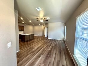 919 Coles Creek in Yukon, OK - Building Photo - Building Photo