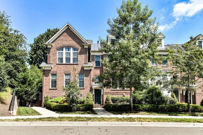 property at 3537 S Four Mile Run Dr