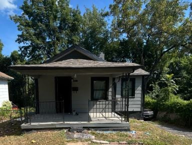 7205 Calvin Ave in Jennings, MO - Building Photo - Building Photo