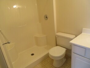 709 Mattern Orchard Dr in Hollidaysburg, PA - Building Photo - Building Photo