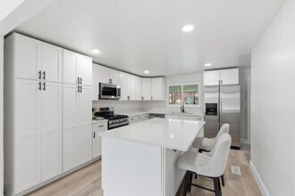 4838 Wilmington Pike in Dayton, OH - Building Photo - Building Photo