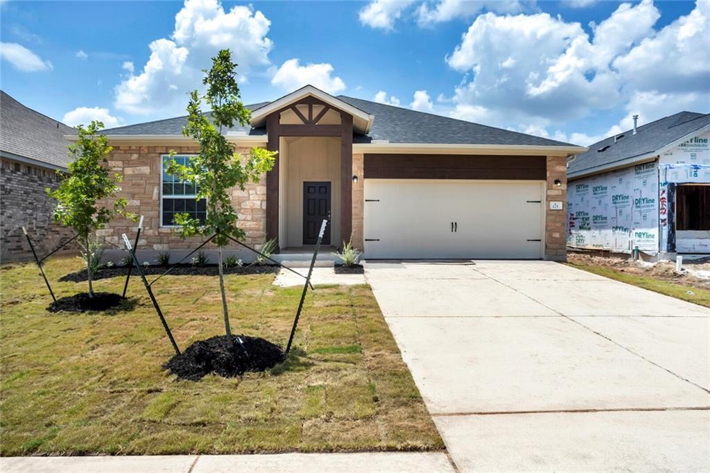 125 Liberty Hill Ln in Liberty Hill, TX - Building Photo