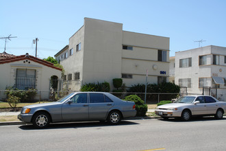 961 S Catalina St in Los Angeles, CA - Building Photo - Building Photo