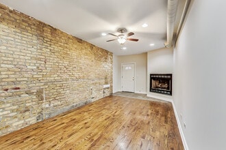 1802 N Sheffield Ave, Unit R in Chicago, IL - Building Photo - Building Photo