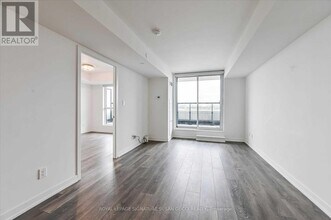 1401 O'Connor Dr in Toronto, ON - Building Photo - Building Photo