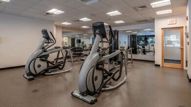 14 Summer St in Malden, MA - Foto de edificio - Building Photo