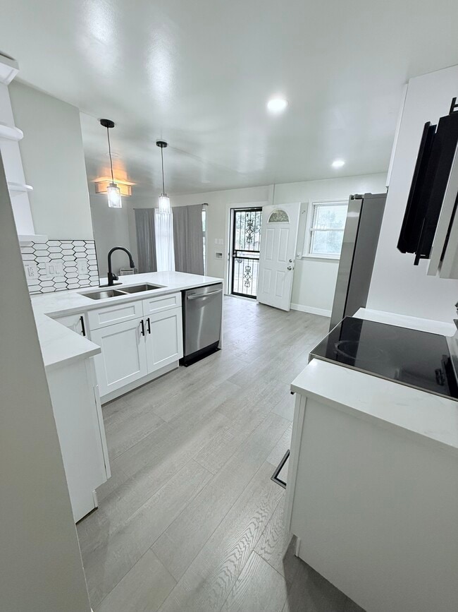 1281 Worley Dr in Denver, CO - Building Photo - Building Photo