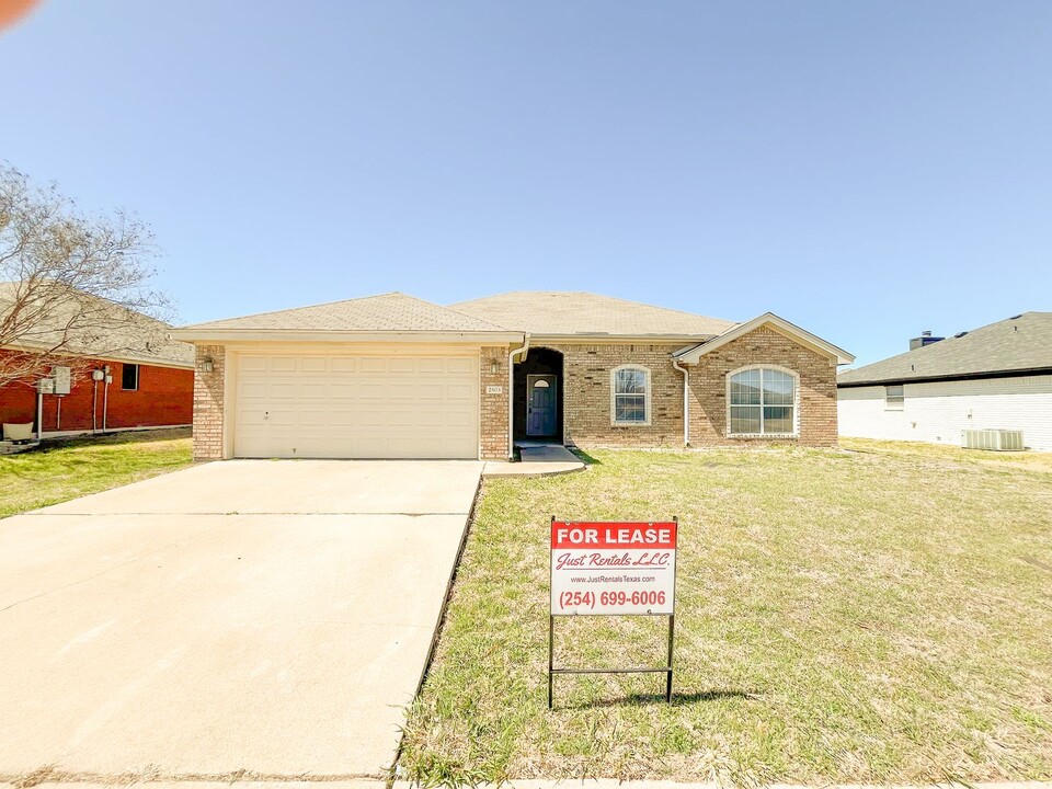 2503 Jasmine Ln in Killeen, TX - Building Photo