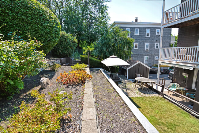 19 Malvern Ave, Unit 2 in Somerville, MA - Building Photo - Building Photo