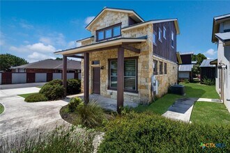 1654 Gruene Vineyard Crossing in New Braunfels, TX - Building Photo - Building Photo