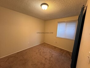 2290 Ohio St in Eugene, OR - Building Photo - Building Photo