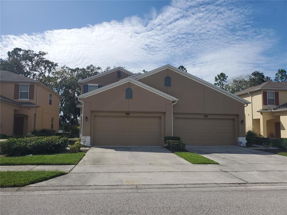 1408 Scarlet Oak Loop in Winter Garden, FL - Foto de edificio