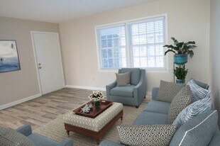 Carolina Pines Apartments