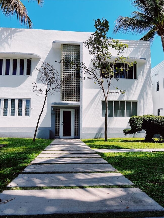 551 Michigan Ave in Miami Beach, FL - Building Photo - Building Photo