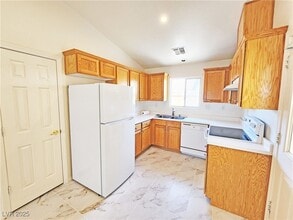 600 San Lorenzo St in Pahrump, NV - Building Photo - Building Photo