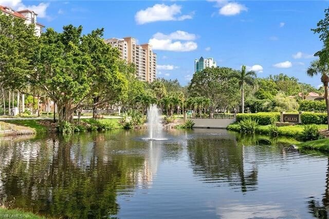 7032 Pelican Bay Blvd, Unit Pelican Bay in Naples, FL - Building Photo