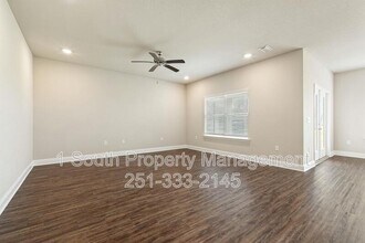 9376 Swan Point Rd in Daphne, AL - Building Photo - Building Photo