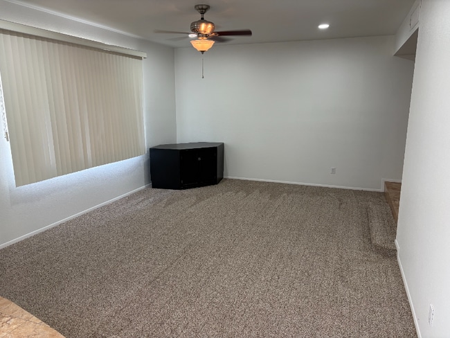 1161 E Diamond Dr in Tempe, AZ - Building Photo - Building Photo