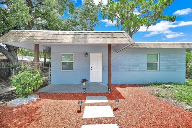 property at 4109 SW 23rd St