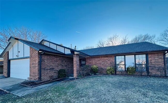 6368 S 85th E Ave in Tulsa, OK - Building Photo - Building Photo