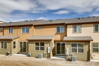 9709 Birch Ln in Thornton, CO - Building Photo - Building Photo