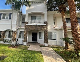 8246 SW 27th St in Miramar, FL - Building Photo