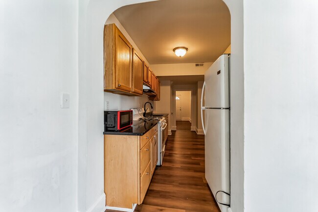 3106 Cliftmont Ave photo'