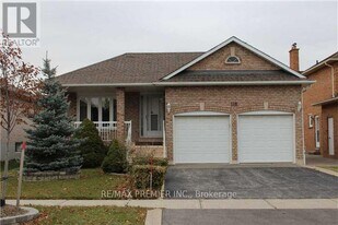 115 Mapes Ave in Vaughan, ON - Building Photo