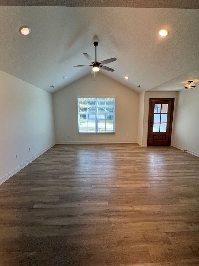 185 N Luna Ln in Columbia, MO - Building Photo - Building Photo