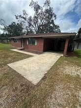 706 Crescent Cir in Brunswick, GA - Building Photo - Building Photo