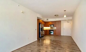 550 15th St in San Diego, CA - Foto de edificio - Building Photo