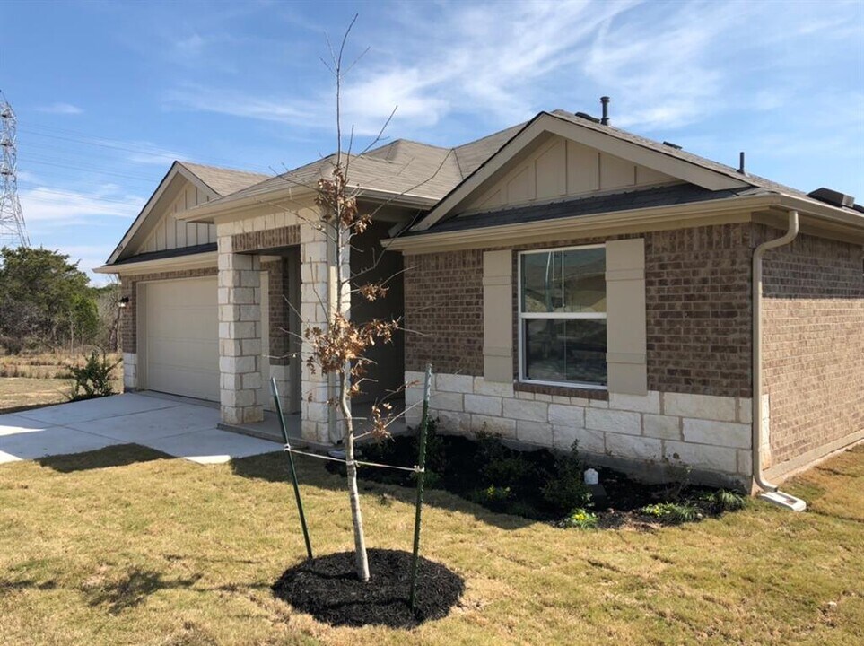 3504 Blazeby Dr in Austin, TX - Building Photo