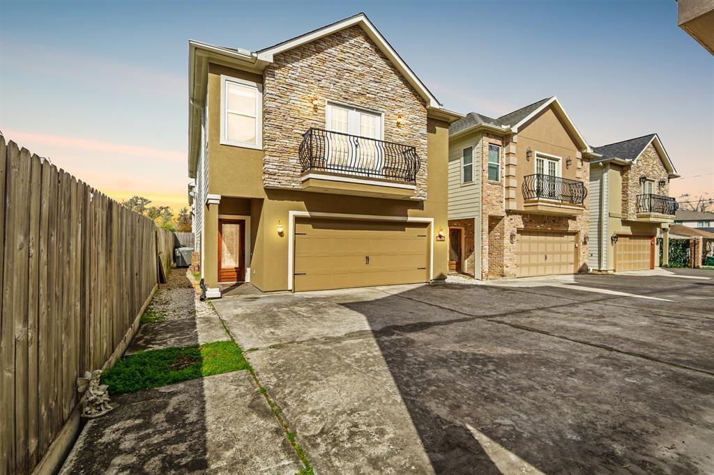4609 Sharman St in Houston, TX - Building Photo