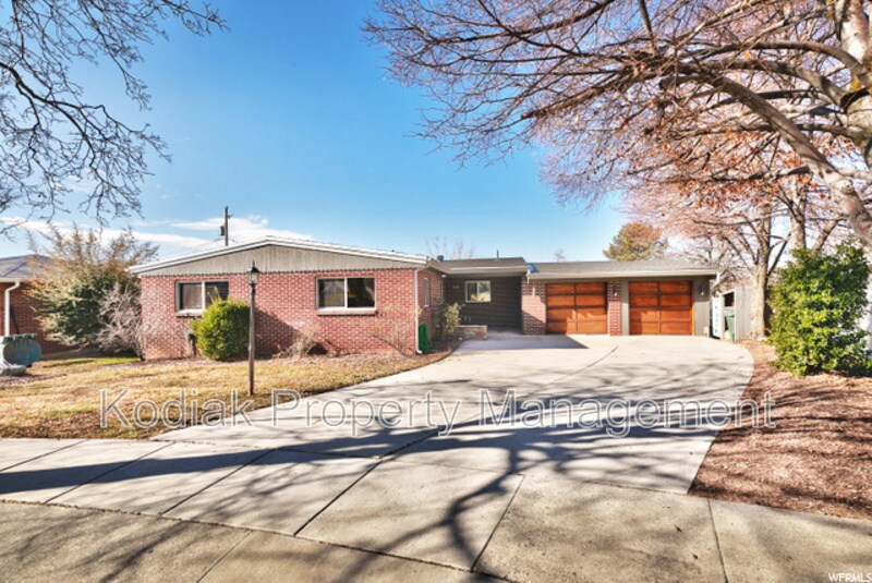2266 Brentwood Cir in Salt Lake City, UT - Building Photo